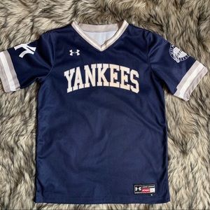 Under Armour youth kids New York Yankees baseball Jersey Top